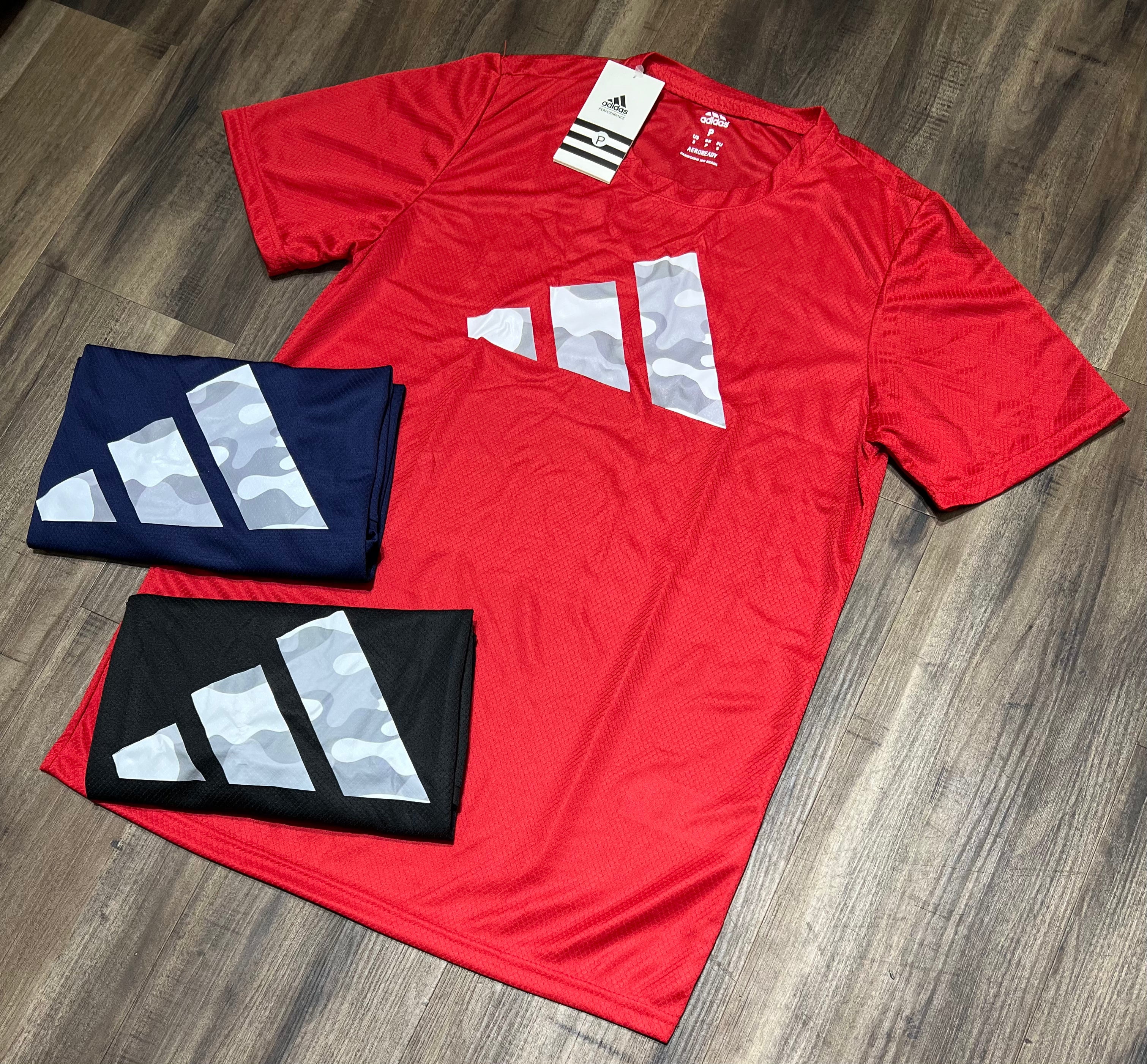 Kit com 3 camisetas adidas dri-fit