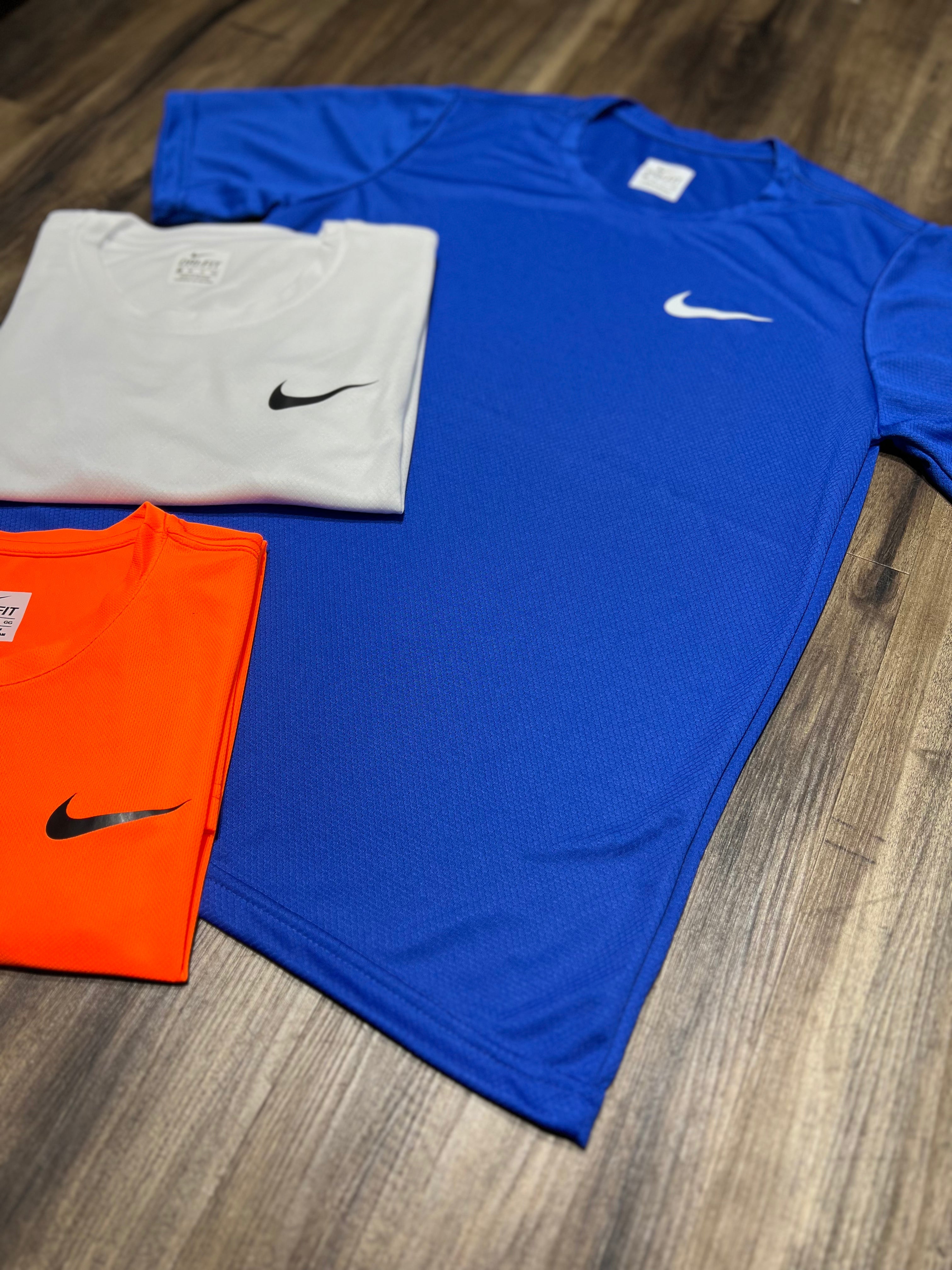 Kit com 3 camisetas nike dri-fit