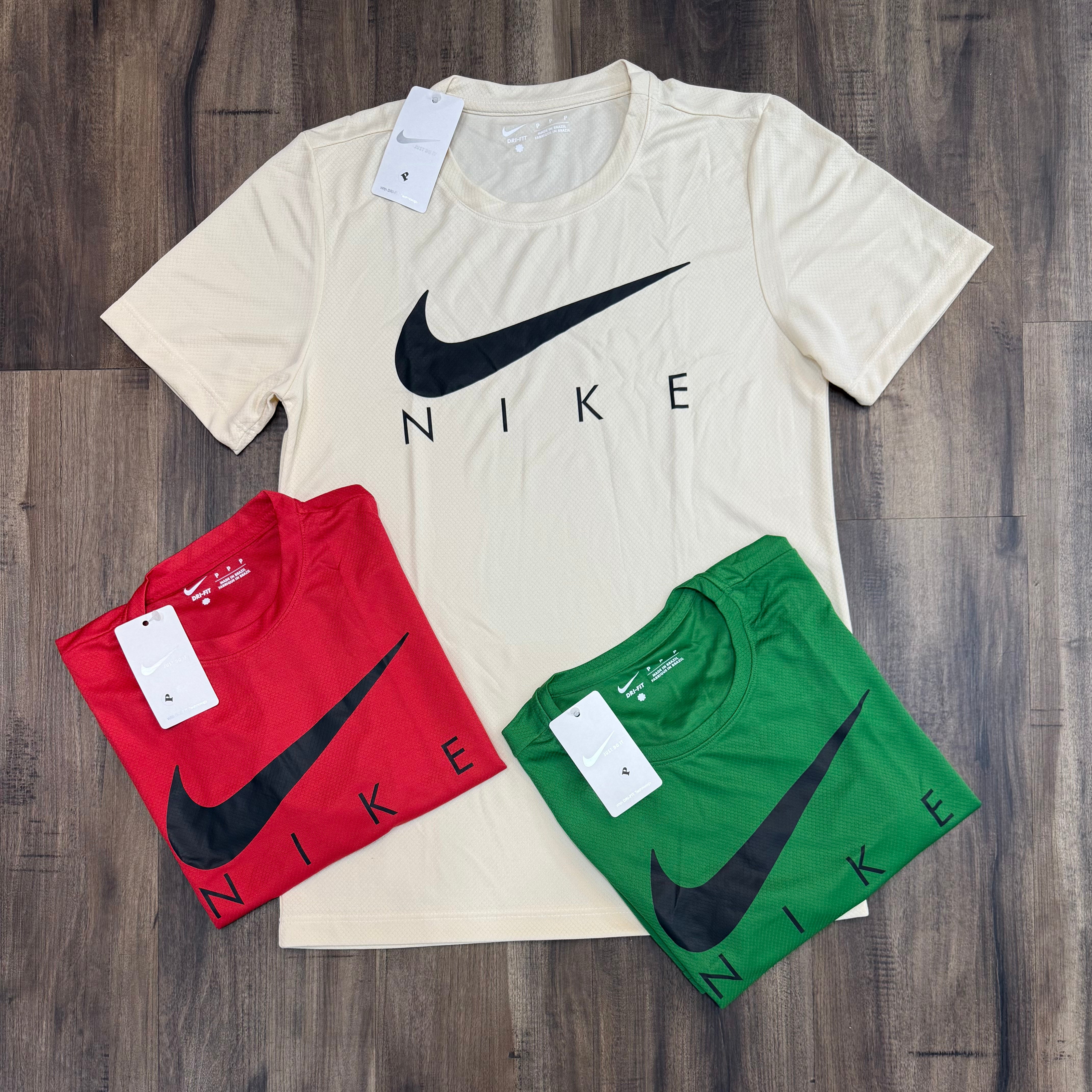 Kit com 3 camisetas dri-fit Nike